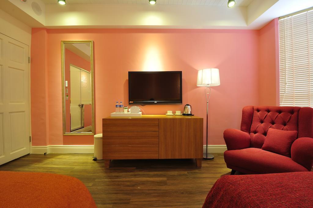 Young Motel Taitung Ruang foto